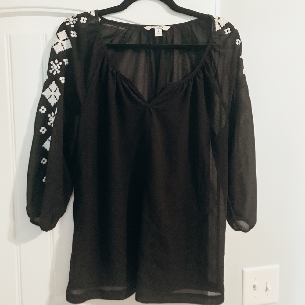 Large Old Navy Black Quartered Sleeve Sheer top